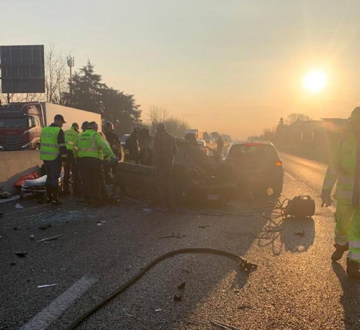 Chilometri di coda a causa di un incidente su A8