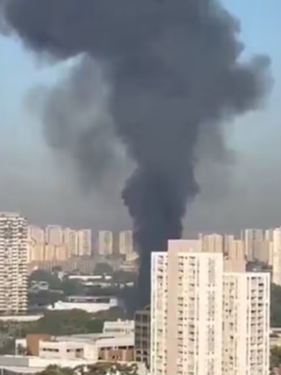 San Paolo, aereo precipita e finisce contro un bus: due morti