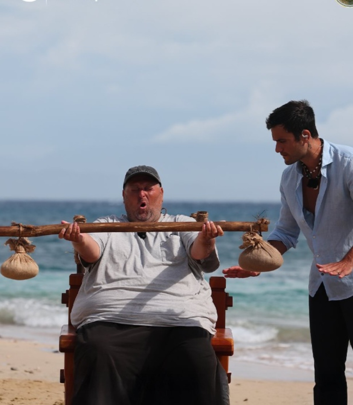 isola famosi gossip naufrago coppia aperta
