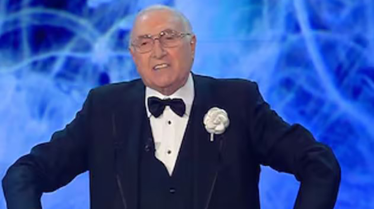 Pippo Baudo, aperto il testamento: l'assistente Dina Minna tra gli eredi della fortuna da 10 milioni