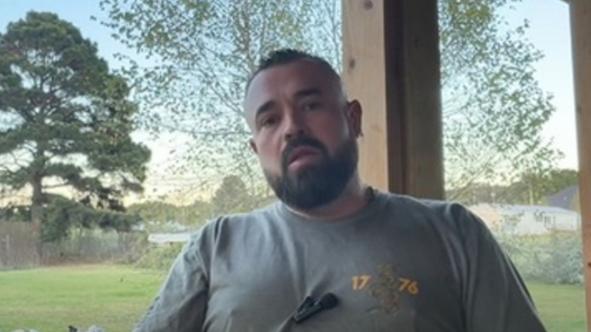 Uomo uccide un 67enne trovato in auto con sua figlia