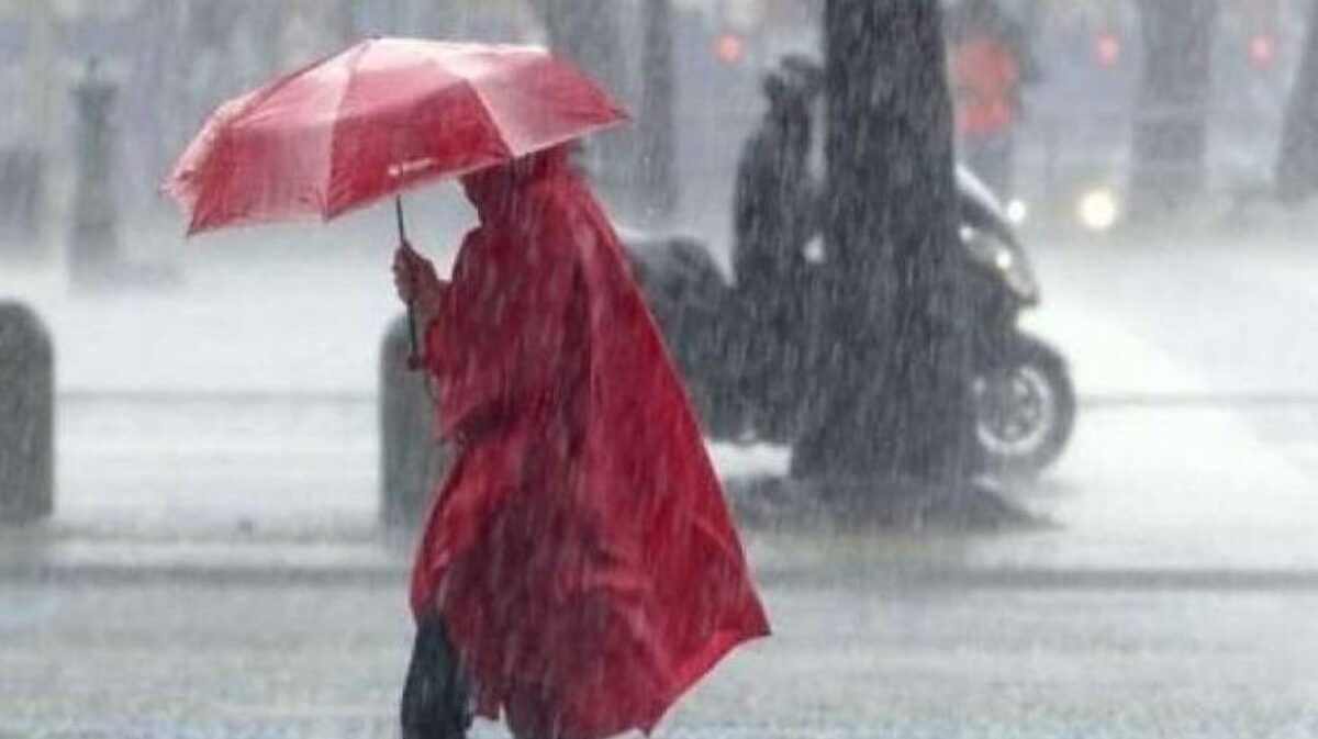 Previsioni Meteo in Italia: Esperti Avvertono di Gravi Perturbazioni