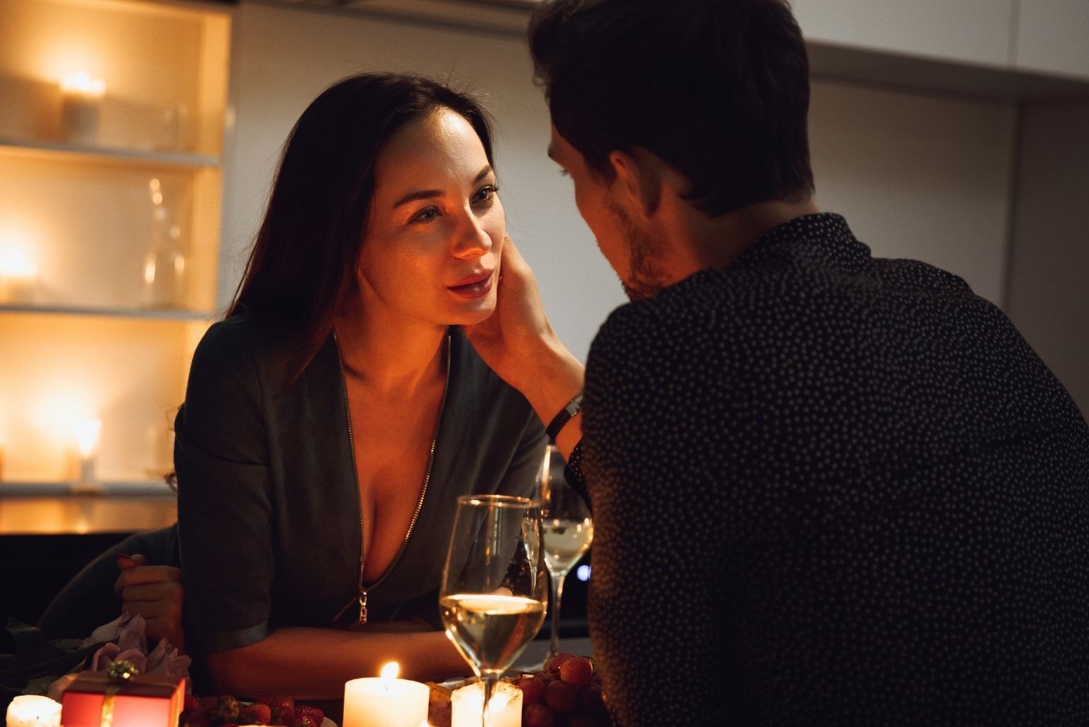 Cinque segni zodiacali sperimentano un amore inaspettato e reciproco