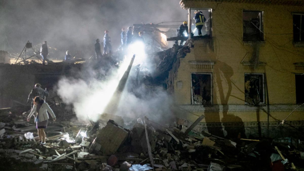 Attacchi notturni in Ucraina: Kiev e Dnipropetrovsk colpite duramente