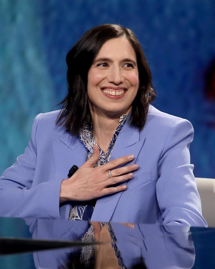 I commenti polemici sui social all'annuncio di Elly Schlein da Fazio