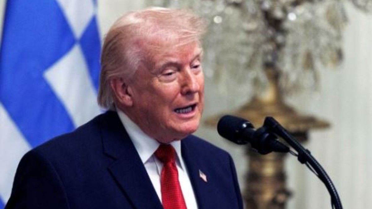 Trump contro gli alleati e la Nato: avvertimento sugli approvvigionamenti di petrolio con Hormuz in mano all’Iran