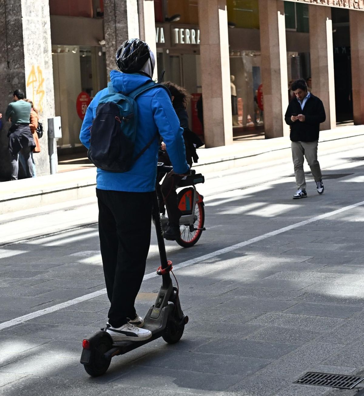 scatta obbligo multe fino 400 euro