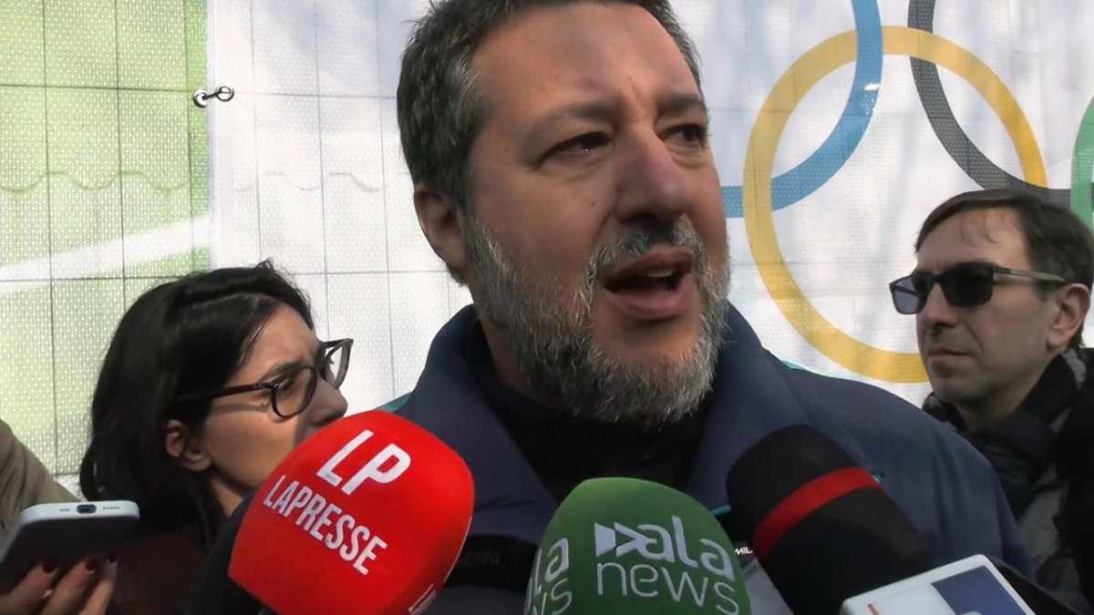 Elezioni anticipate, Salvini rompe il silenzio: "Governo fino al 2027? Dipende dall'economia"