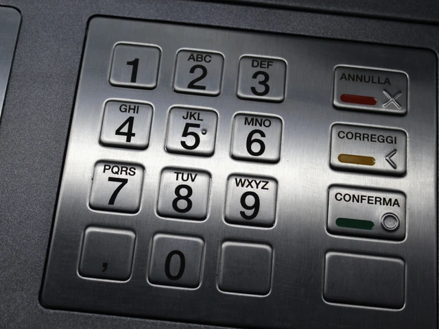 Controlli su prelievi bancomat