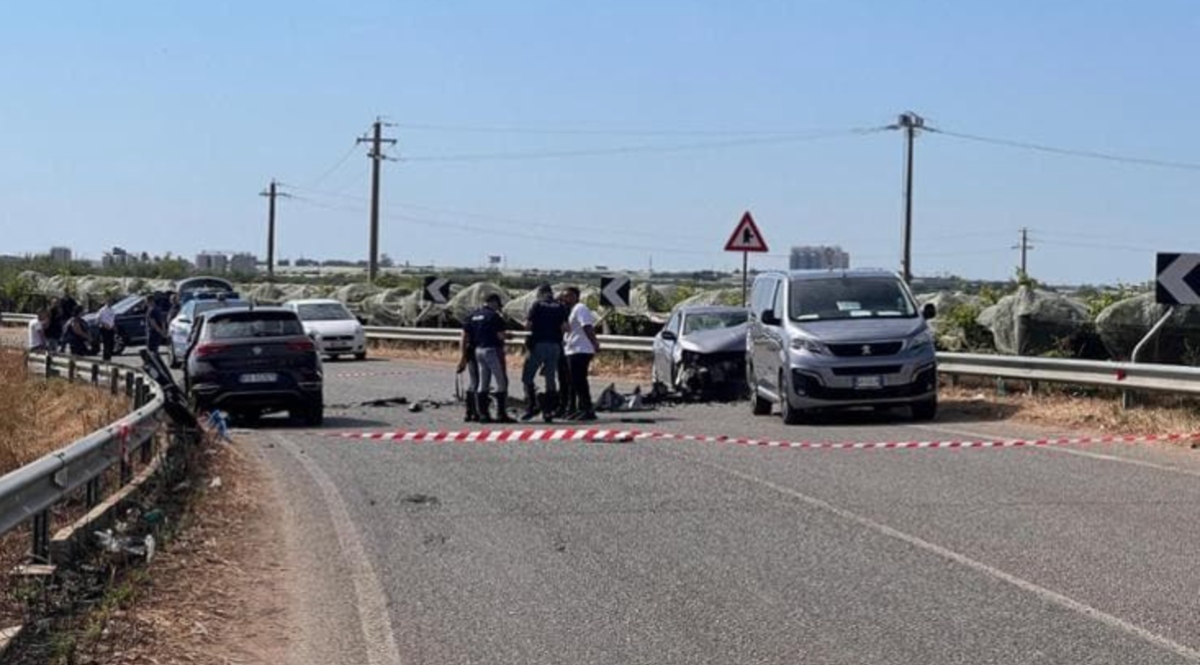 Tragico incidente stradale a Bari: morta una bambina, gravi altri feriti