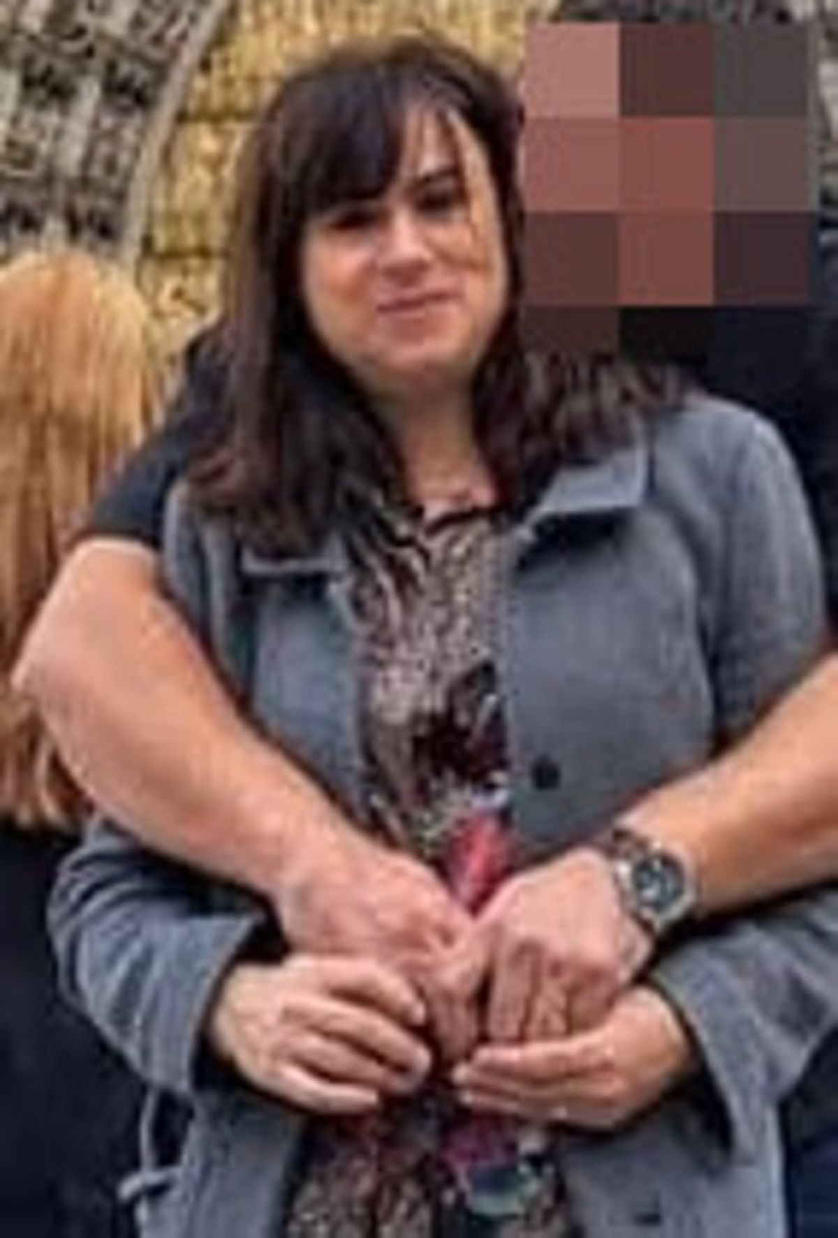 uccide figlia si impicca