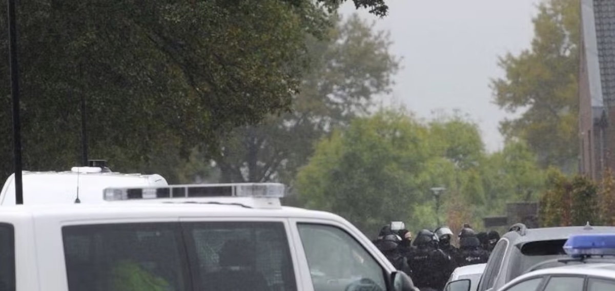 Tragedia a Groningen: ragazza uccide i genitori e invia foto agli amici