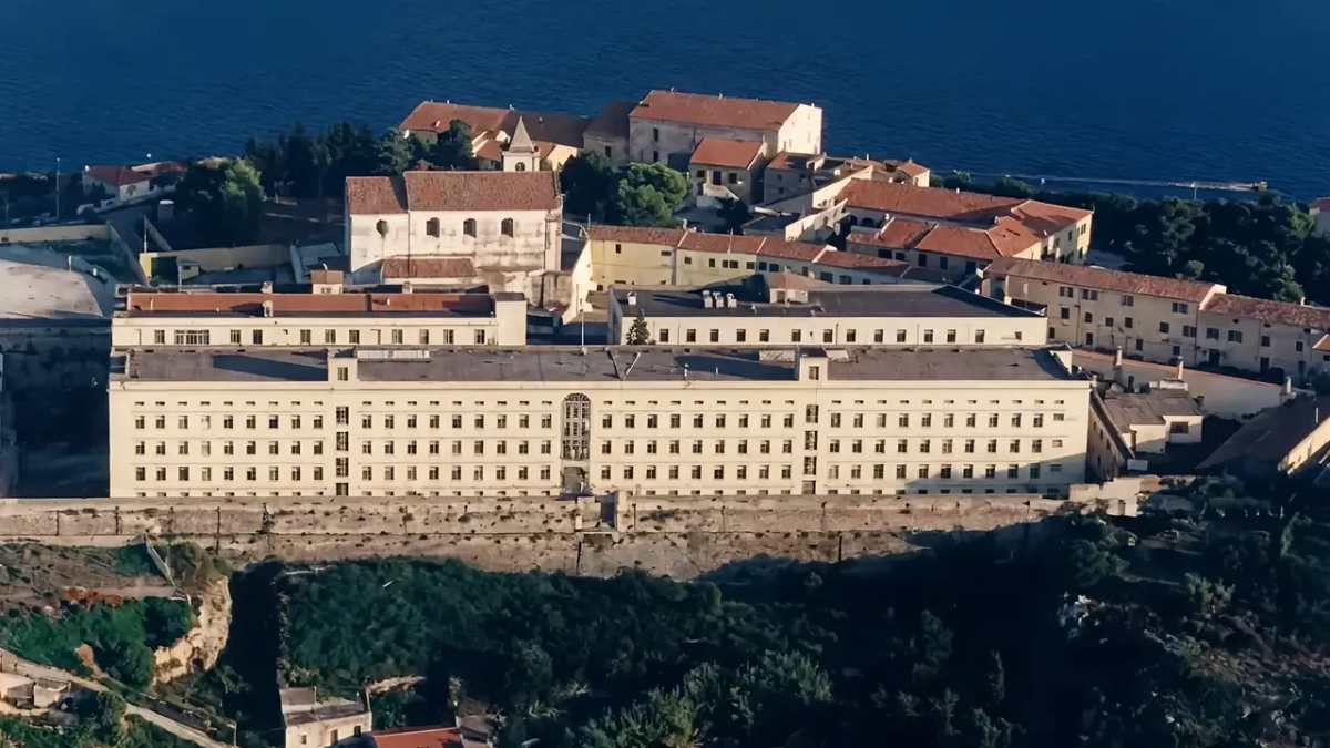 Carcere di Porto Azzurro