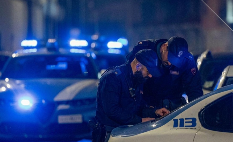 Intervento polizia a Milano