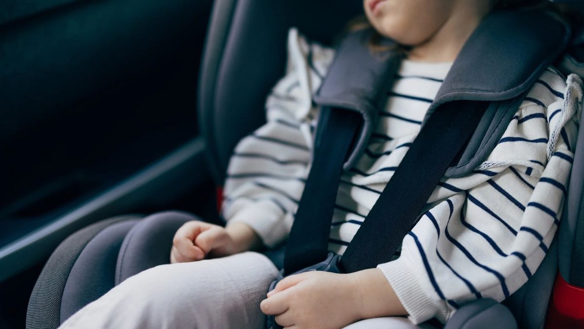 Auto con bambino interno