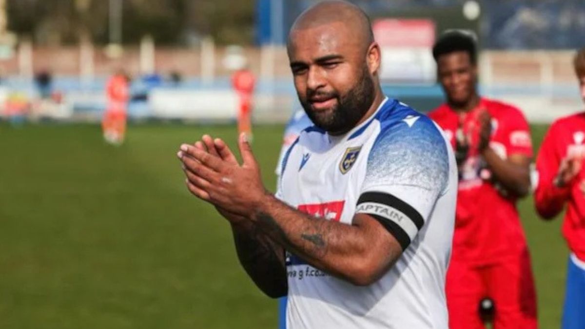 Meppen-Walter con la maglia del Bury FC