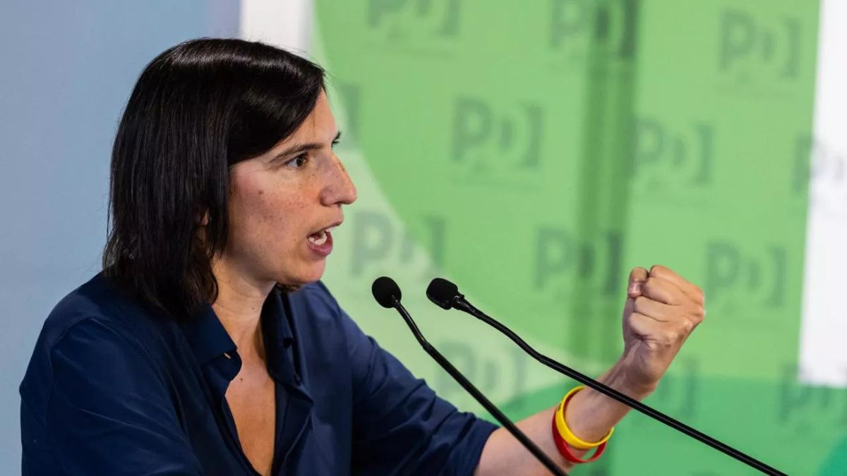 Elly Schlein durante la direzione del PD