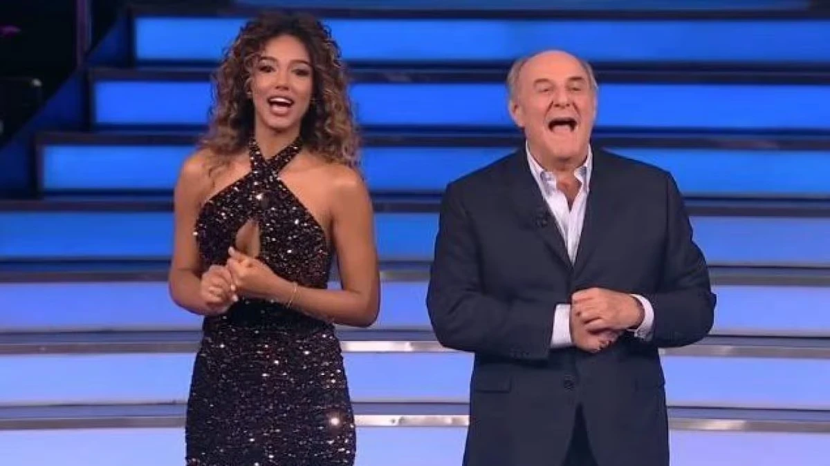 Gerry Scotti e Samira Lui a La Ruota della Fortuna