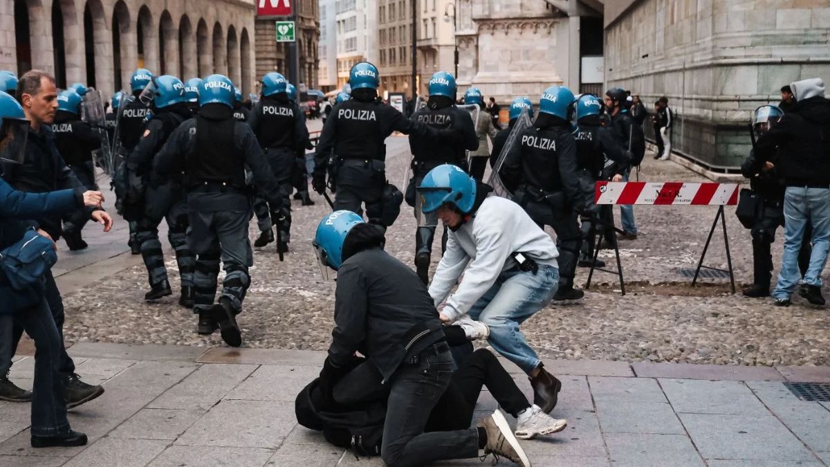 Perquisizioni a Milano